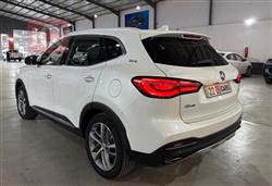 MG HS